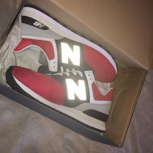 NEW BALANCE 574 (BRAND NEW)